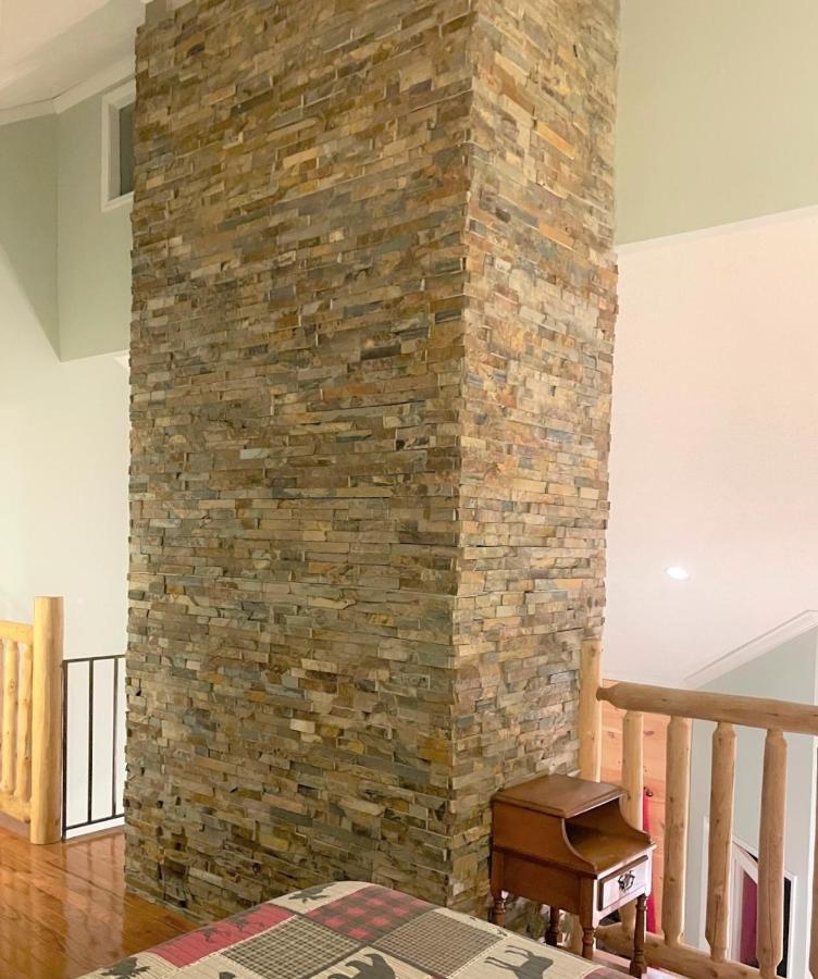 Spacious Downtown Condo Walking Distance To Downtown Gatlinburg Sleeps 6 Guests Екстериор снимка